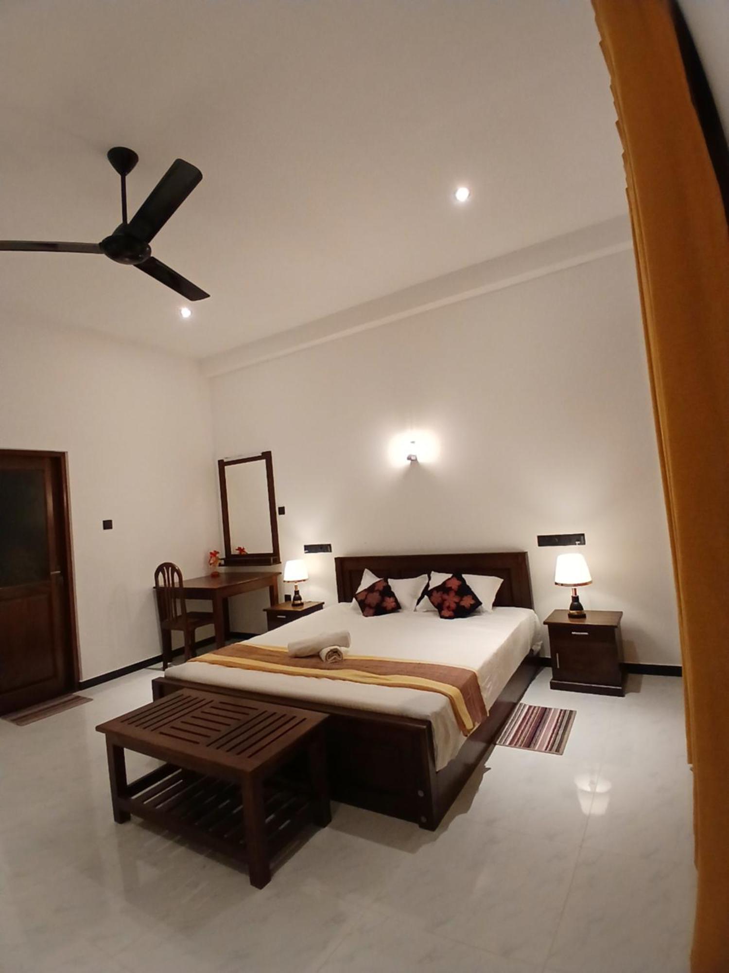 Coco Mount Residence - Hiriketiya ดิคเวลลา ภายนอก รูปภาพ